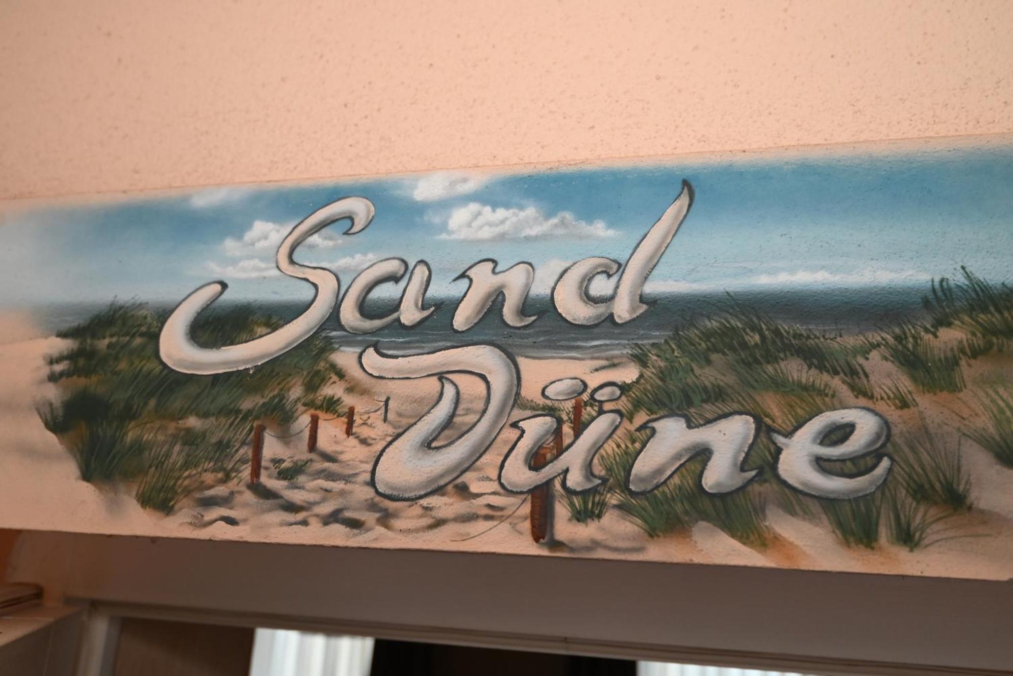 Sand-duene Apartment